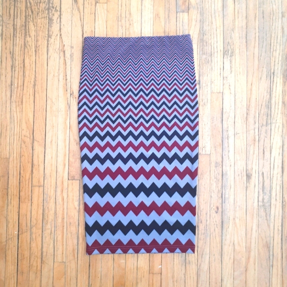 Modcloth - Virtual Realty Pencil Skirt S - Picture 2 of 3